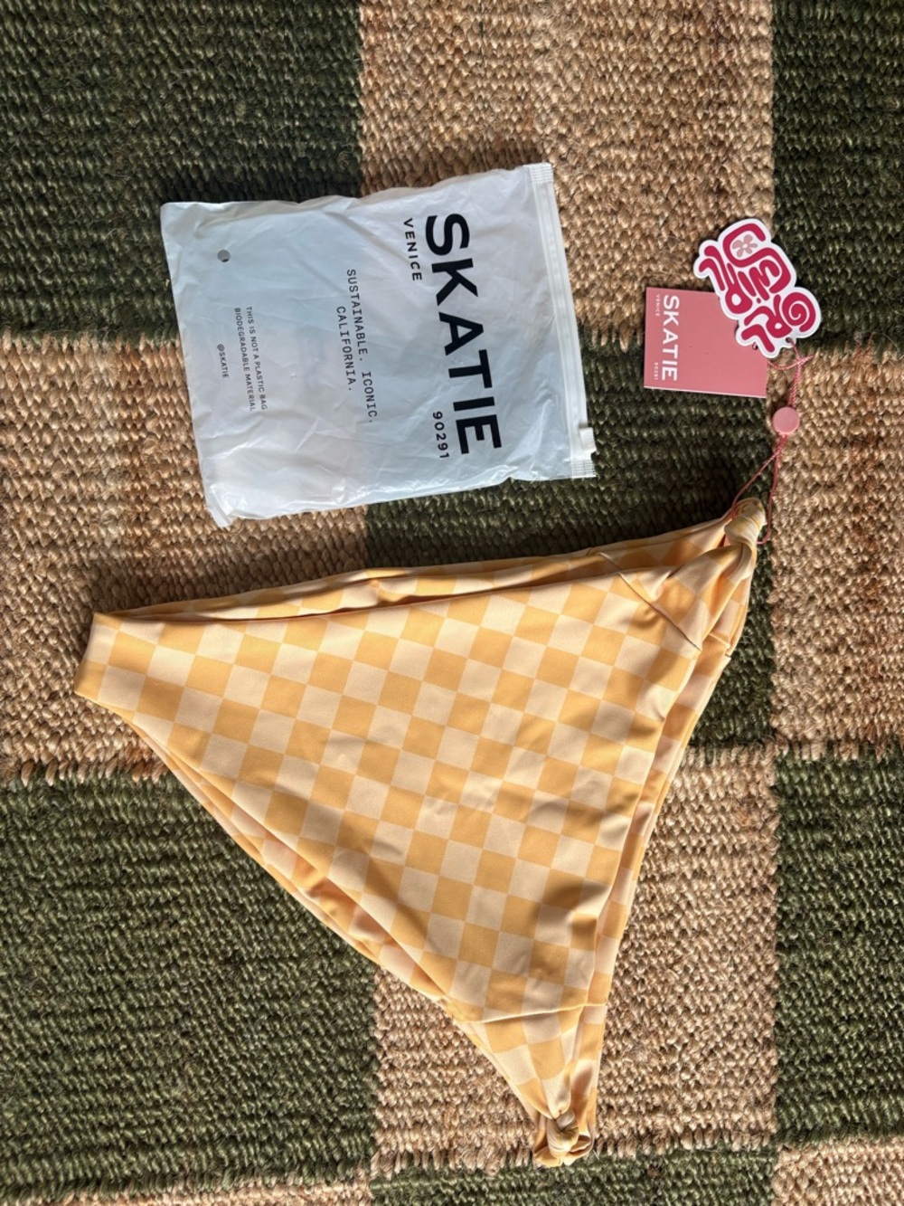 NWT Skatie Salty Bikini Bottom in Yellow Speedway Sz M - Picture 3 of 7